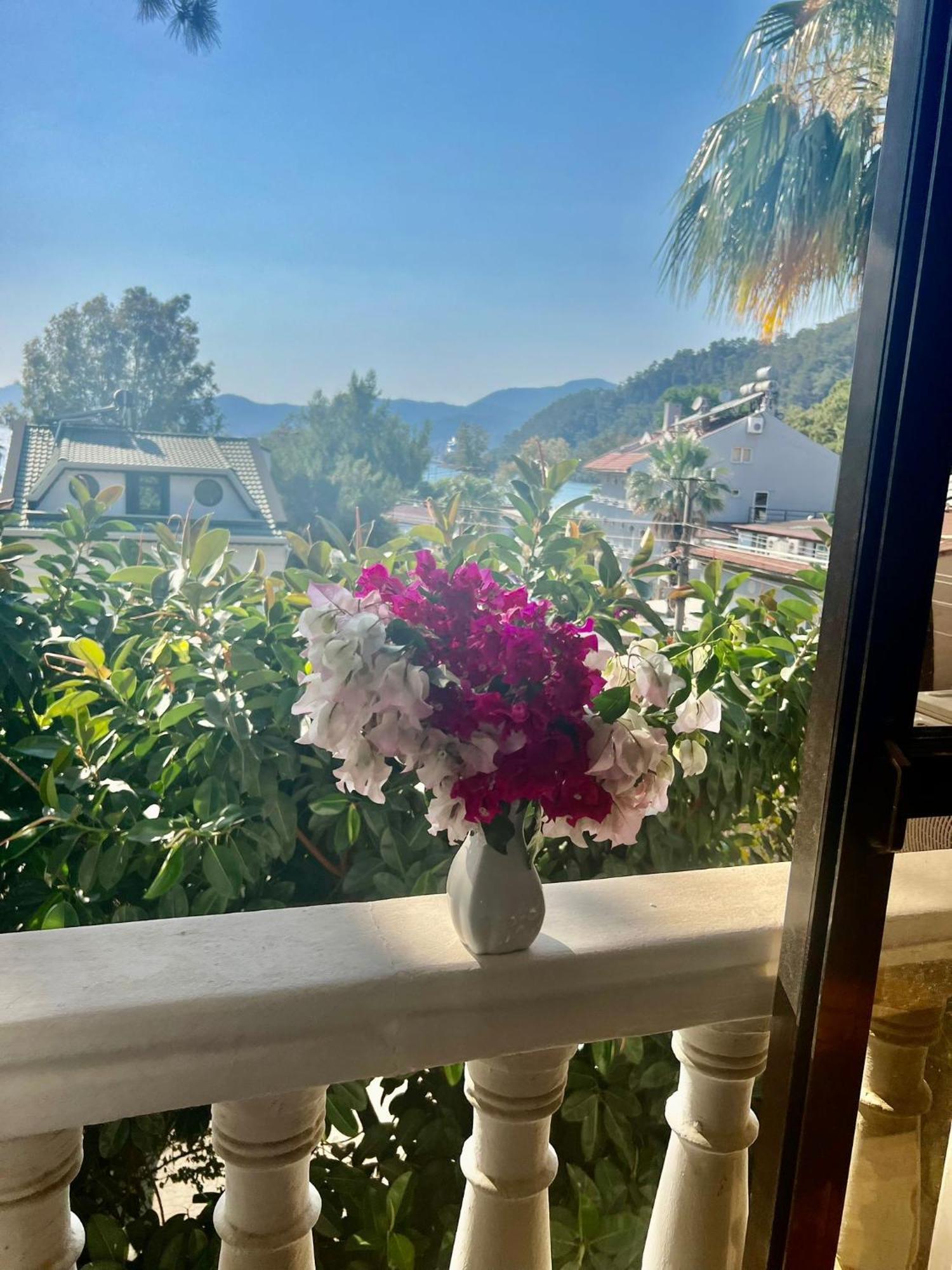 Carikci Hotel Marmaris Esterno foto
