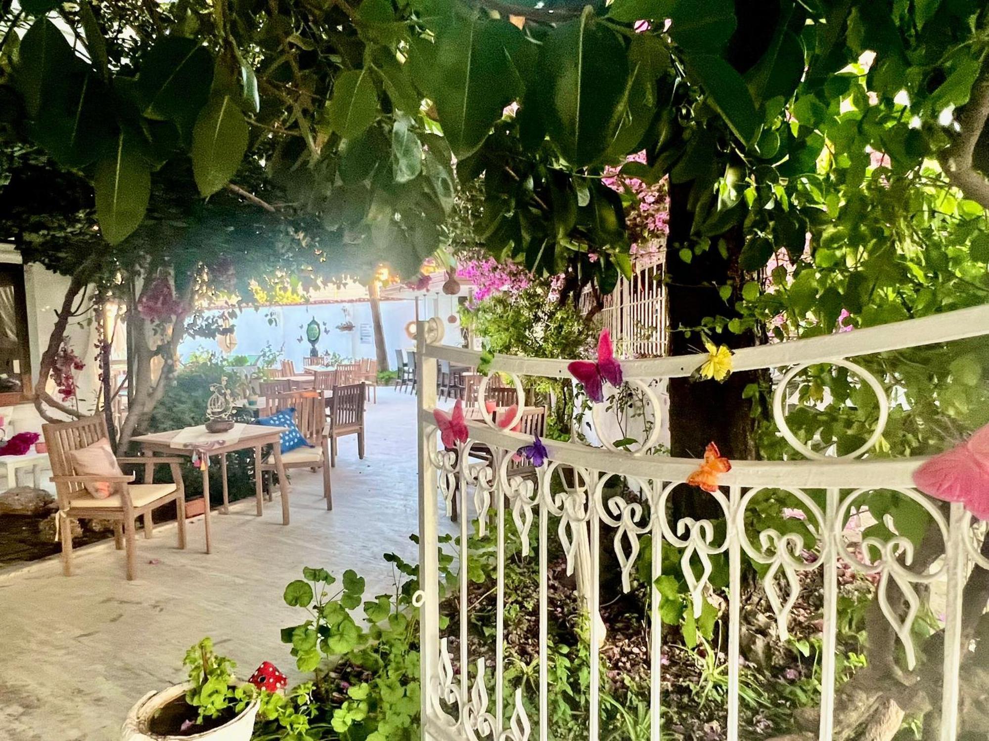 Carikci Hotel Marmaris Esterno foto