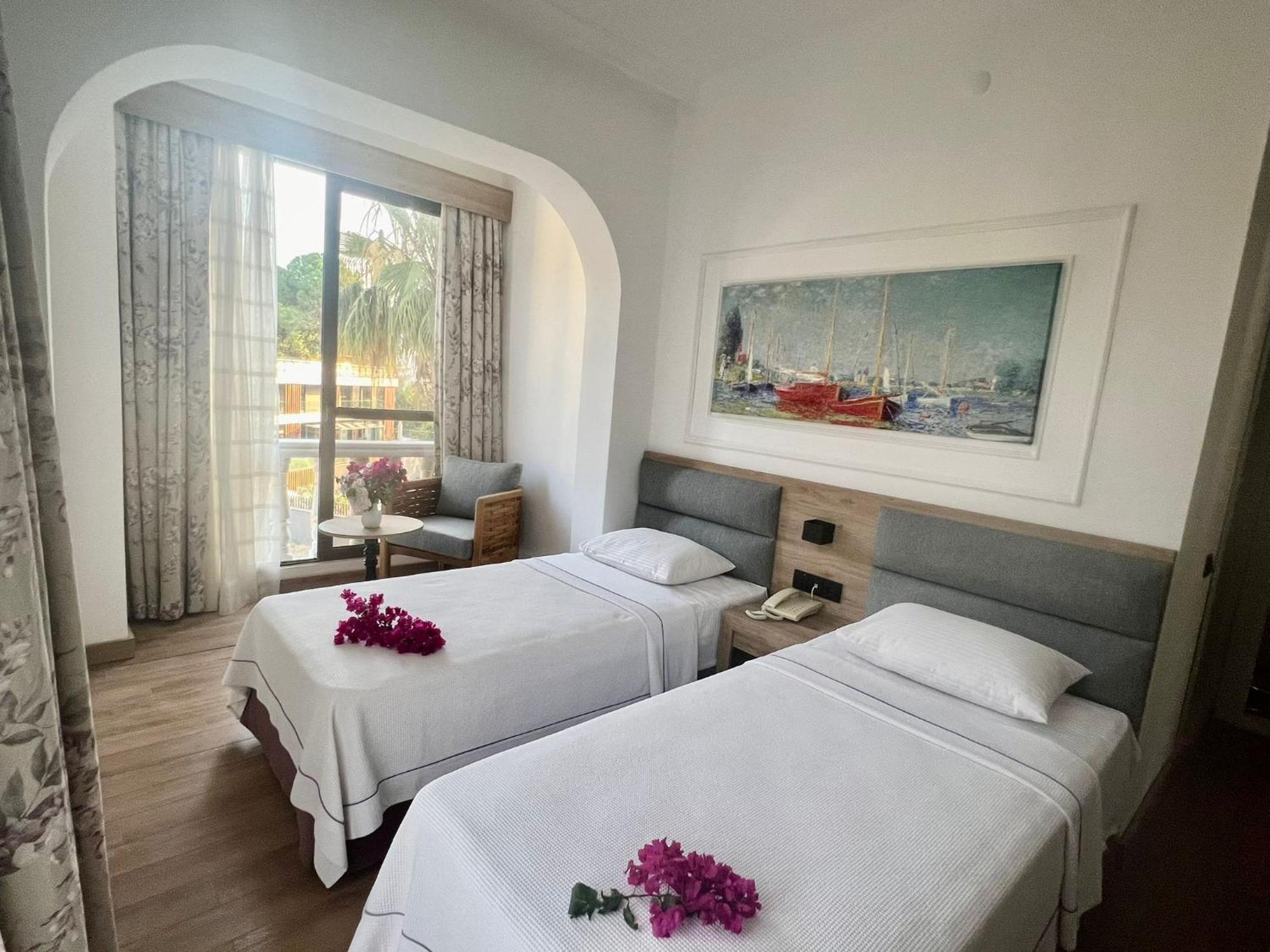 Carikci Hotel Marmaris Esterno foto